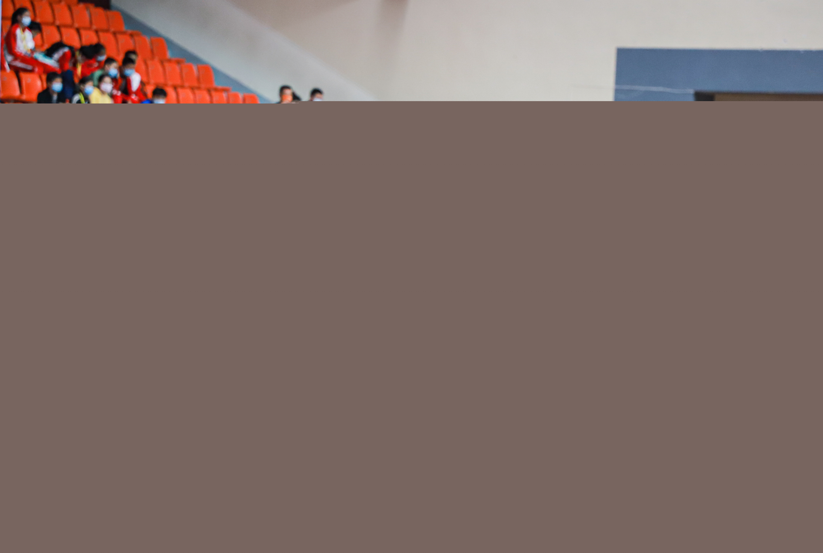 上演了一系 上演了一系